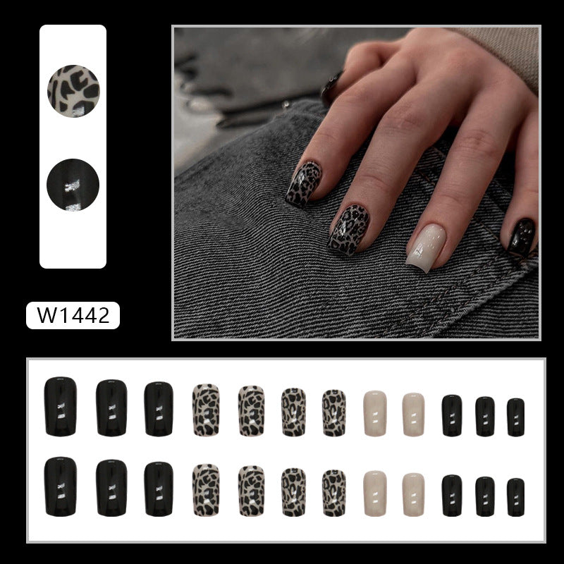 Black and Grey Leopard Print Design, 24 Pieces, Press on Nails
